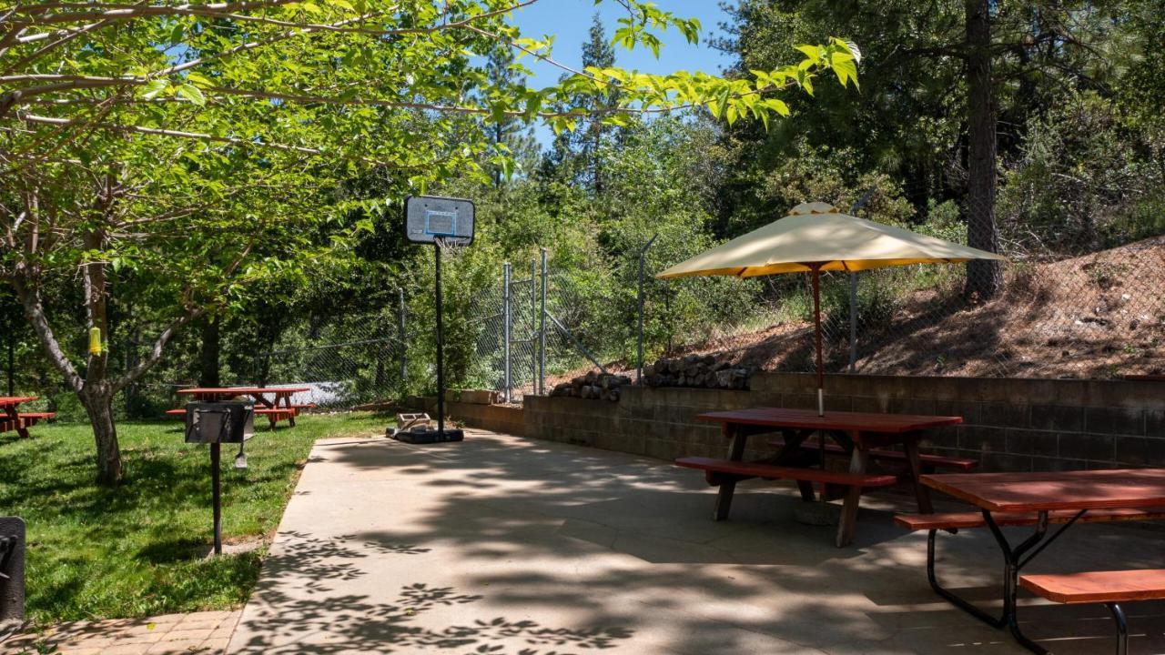 Villa New! Cozy & Secluded House W/Deck - Near Yosemite! Tuolumne Exterior foto