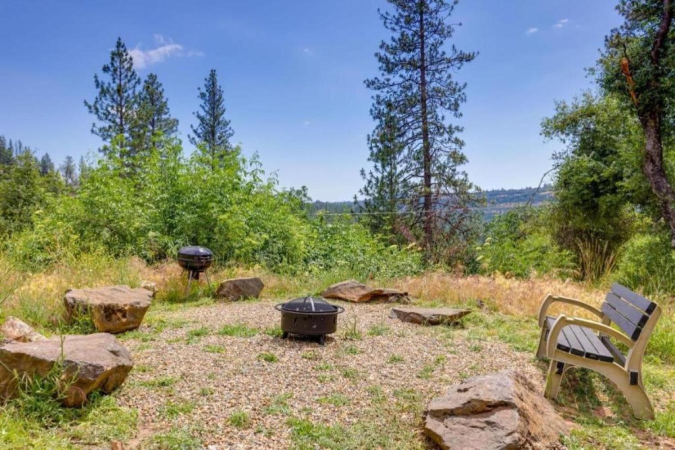 Villa New! Cozy & Secluded House W/Deck - Near Yosemite! Tuolumne Exterior foto